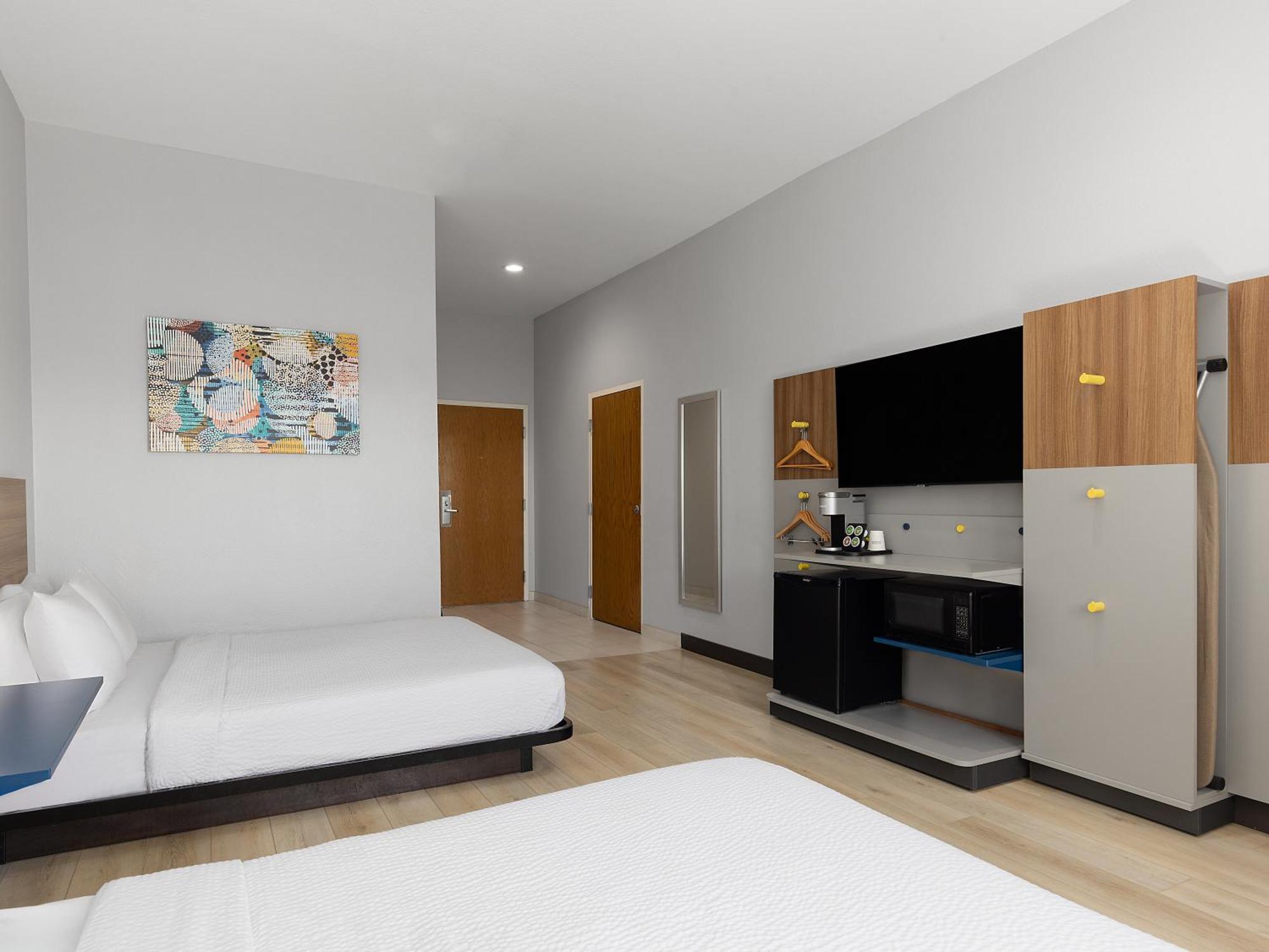 Microtel Inn & Suites By Wyndham Tracy Exterior foto